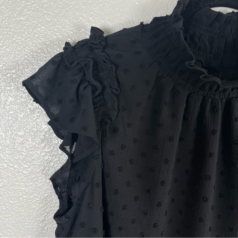 NWT CeCe Black Swiss Dot Mock Neck Flutter Sleeve Blouse Women’s Medium - Picture 3 of 7